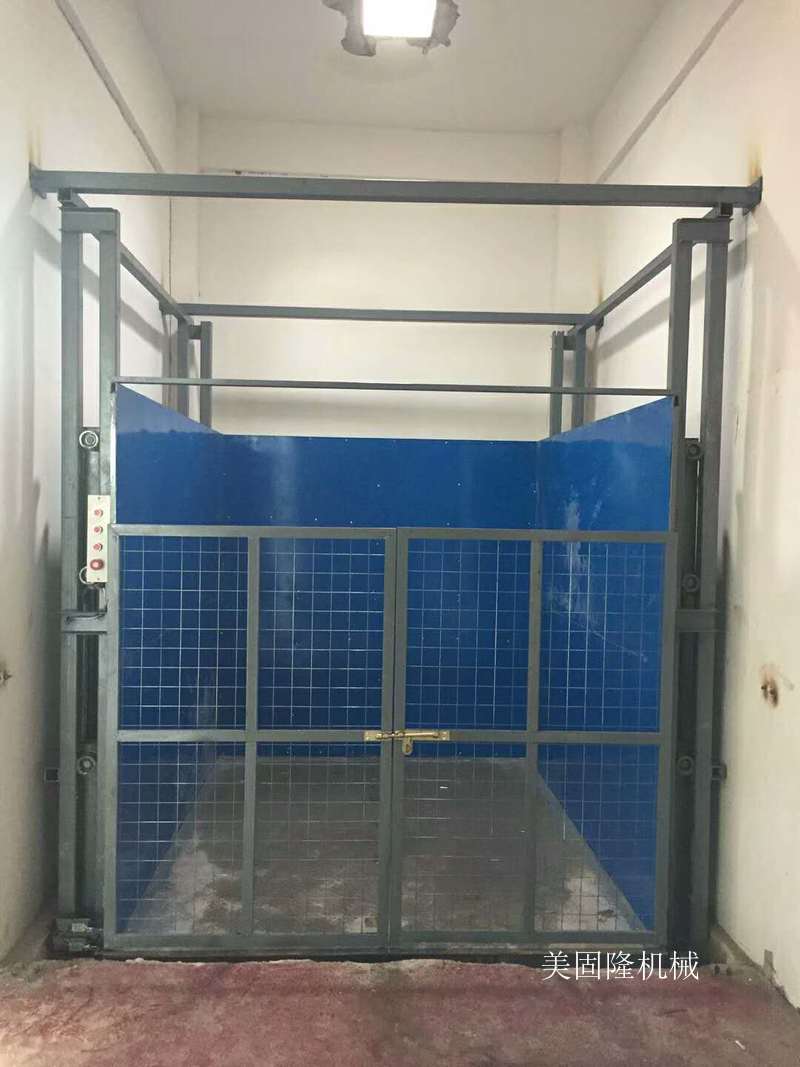河南导轨式升降货梯价格
