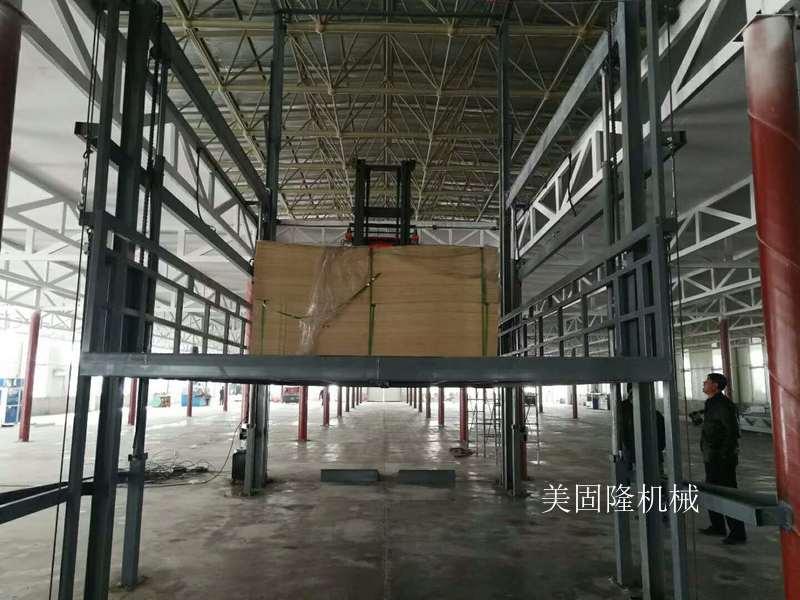 河南导轨式升降机厂家